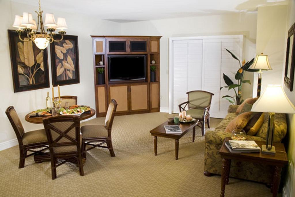 Suites At Tahiti Village Resort And Spa-No Resort Fee 라스베이거스 객실 사진