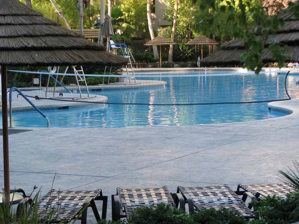 Suites At Tahiti Village Resort And Spa-No Resort Fee 라스베이거스 외부 사진